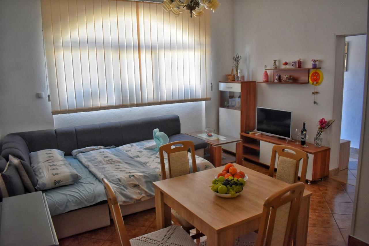 Apartman Samardzic トレビニエ エクステリア 写真